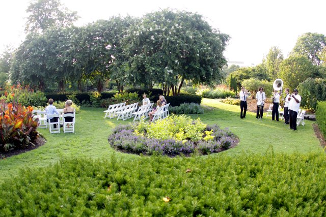 ceremony, nashville wedding, sunken garden, centennial park
